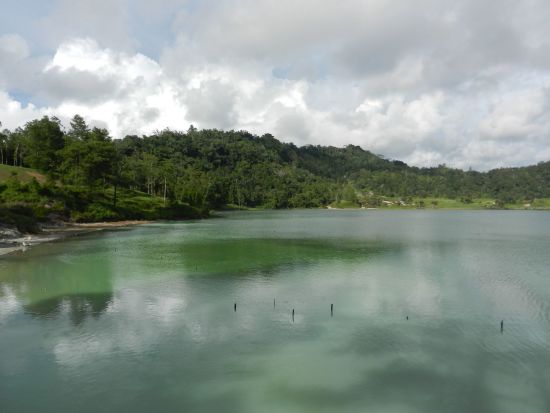Au pays des Minahasa de Manado: Sulawesi Minahasa Linow Lake