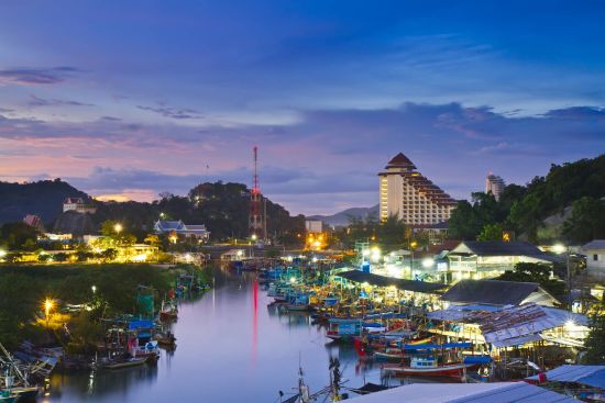 Erlebnis Südthailand ab Bangkok: Hua Hin Fisherman village Khao Takiab 