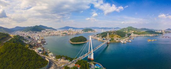 L’ouest inconnu de la Corée du Sud de Séoul: Aerial panorama view of Yeosu city