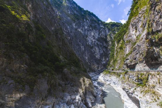 La côte orientale sauvage de Taïwan de Taipei: Taroko Gorge with Jhuilu Old Hiking Trail