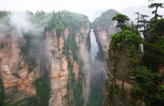Féerie du sud de la Chine de Shanghai: Zhangjiajie National Forest Park First Bridge