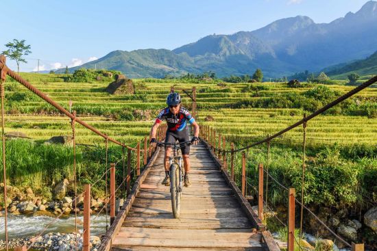 Aventure à Sapa «hiking & biking package» de Hanoi: Mountain Biking in Sapa