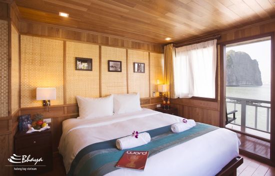 Croisières dans la baie de Halong avec «Bhaya Premium» de Hanoi: room: Bhaya Legend | Premium Balcony Cabin