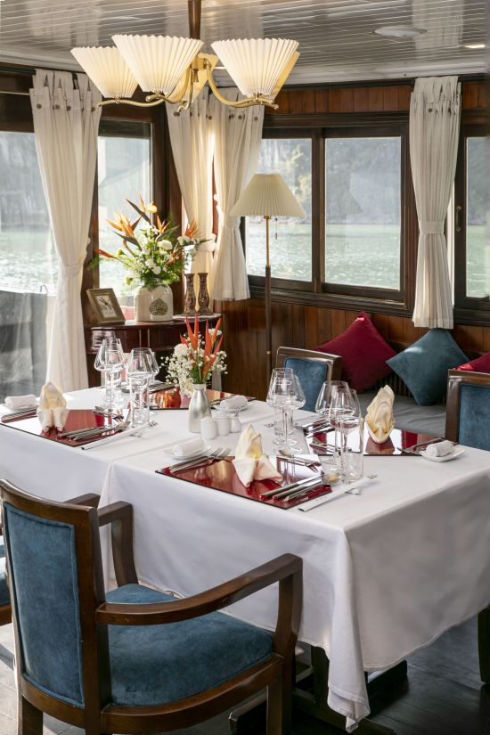Halong Bucht Kreuzfahrten mit «Legend Halong» Privatboot ab Hanoi: f&b: Bhaya Legend 2 cabins