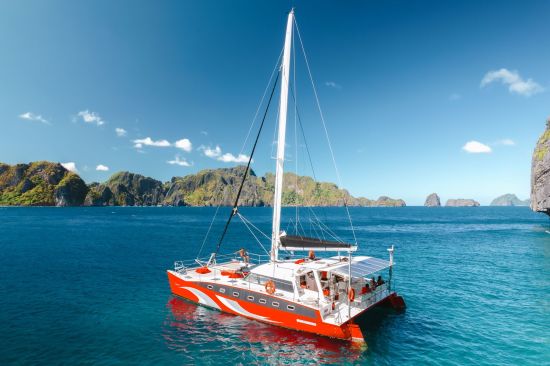 Privater Katamaran im Inselparadies ab Palawan: El Nido Yachting Club