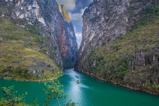 Nord Vietnam sauvage de Hanoi: The alley of the Nho Que river