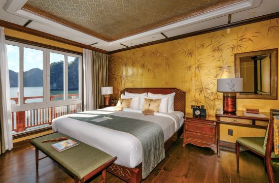 Croisière dans la baie mystique de Lan Ha à bord du «Ylang» de Hanoi: ylang-regency-suite-front-royal-bamboo