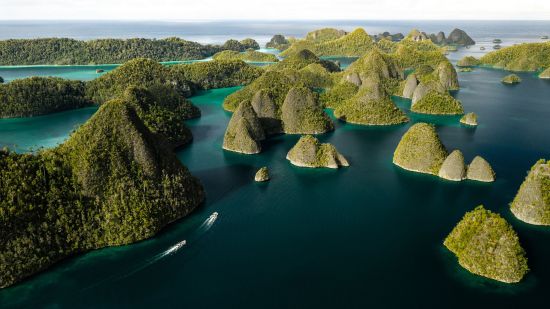 Raja Ampat an Bord der Aqua Blu ab Sorong: location: Raja Ampat | Wayag