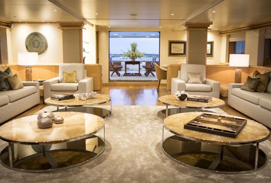 Traumhafte Kreuzfahrt ins Herz der Molukken ab Ambon: facilities: Salon