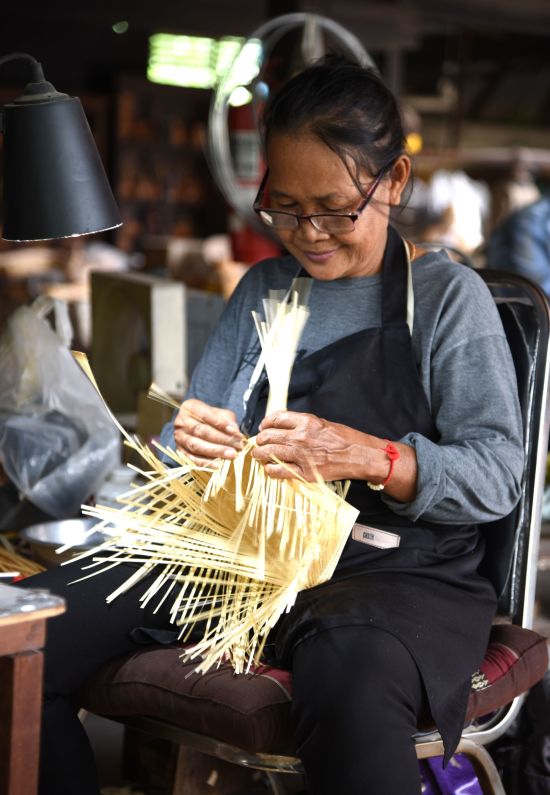 Juwel Chanthaburi ab Bangkok: Bamboo weaving