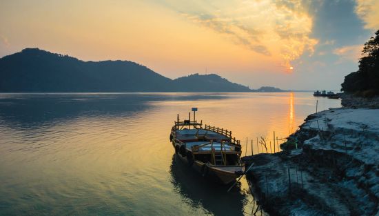 Wildes Assam ab Dibrugarh: Brahmaputra River 