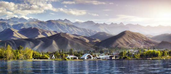 Découvrir la fabuleuse Route de la Soie en train de Tachkent: Issykkul-See