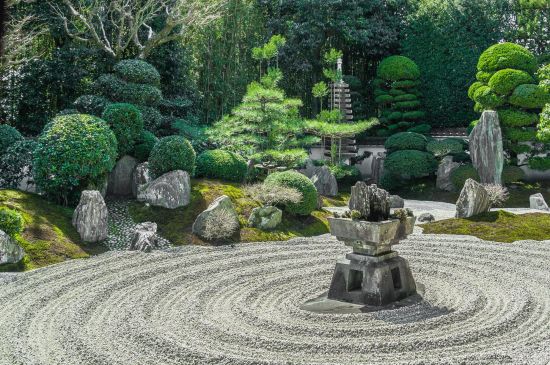 Japans unbekannte Seite ab Osaka: Stone garden of Tofukuji temple complex in Kyoto