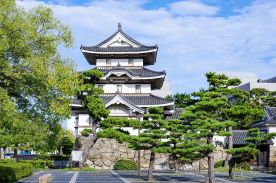 Mietwagen Rundreise «Magisches Shikoku» ab Osaka: Tsukimi Yagura of Takamatsu Castle