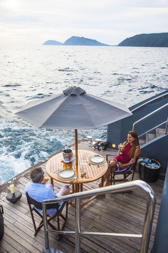 Kreuzfahrt im Korallendreieck Indonesiens (Komodo - Bali) ab Labuan Bajo: f&b: Romantic Dining