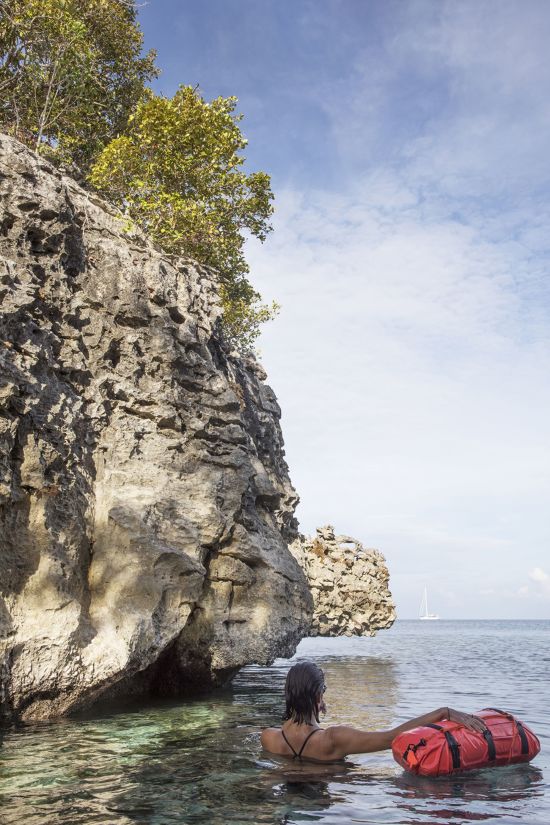 Traumhafte Kreuzfahrt ins Herz der Molukken ab Ambon: activities: Swimming