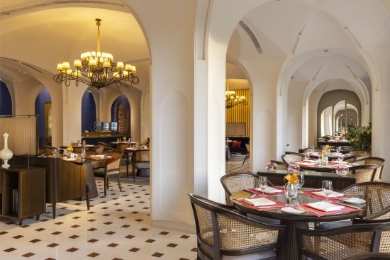 The Oberoi Amarvilas in Agra:  Bellevue Restaurant