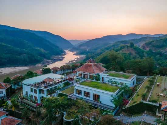 Au fil du Mékong cap à Chiang Mai de Luang Prabang: Le Grand Pakbeng Resort