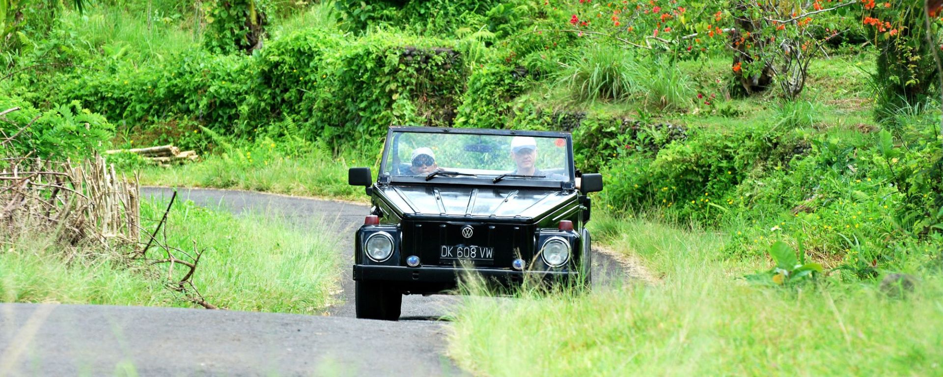 Ubud auf eigene Faust im "VW Kübelwagen": Bali: Kübelwagen