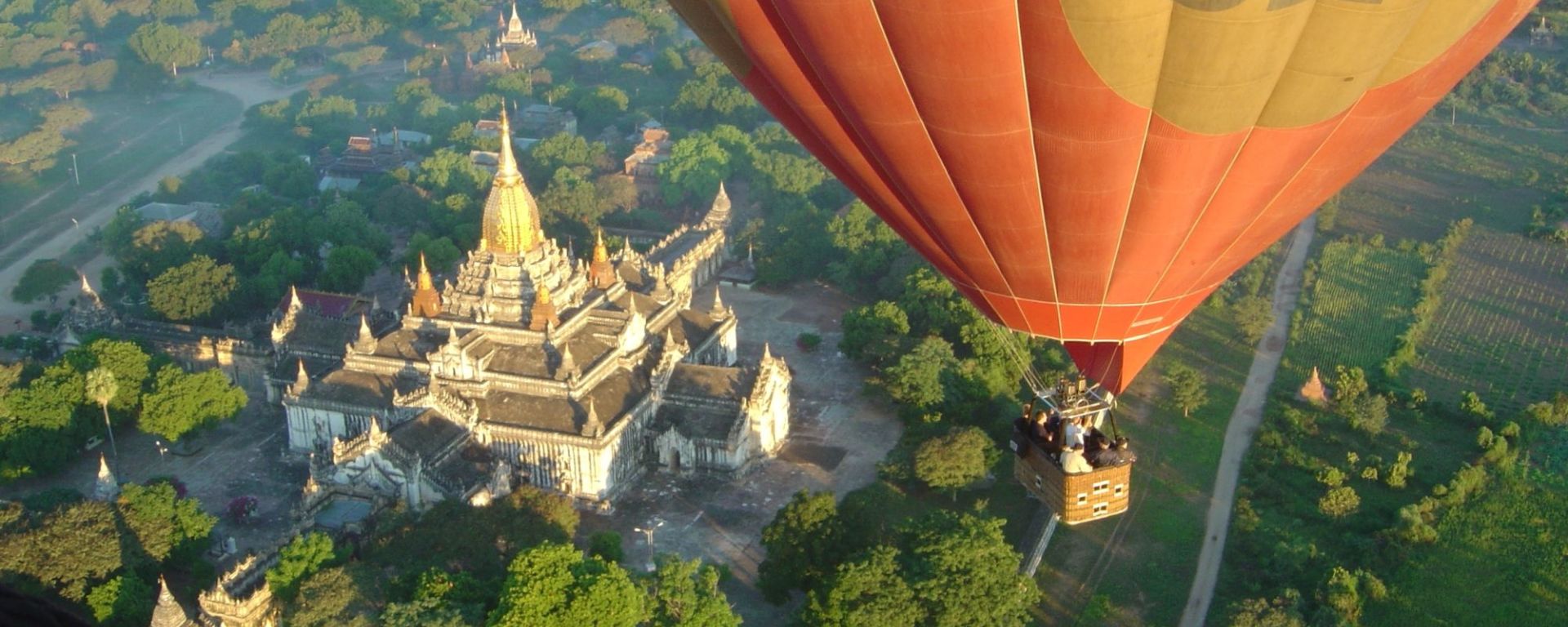 Tour en montgolfière au-dessus de Bagan: Bagan: Balloons Over Bagan