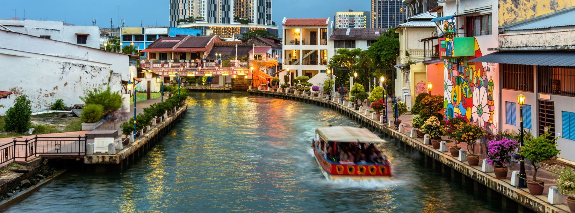 Malakka in Kuala Lumpur: Malacca: old town with river