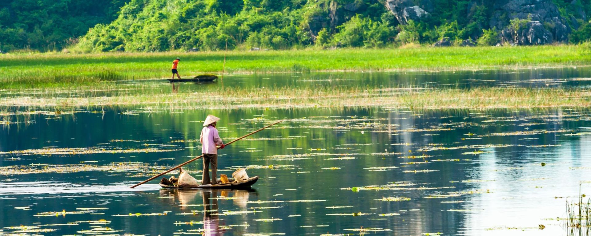 Das Naturreich von Tam Coc in Hanoi: Ninh Binh: Daily life in Van Long Natural Preserve