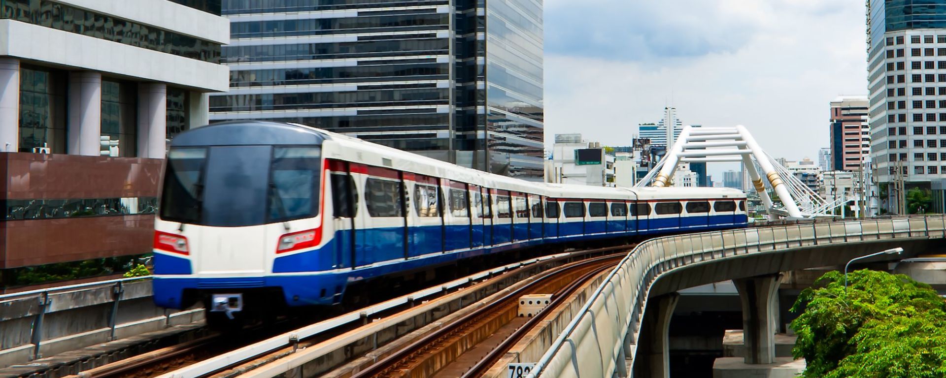River of Kings in Bangkok: Bangkok: sky train with building