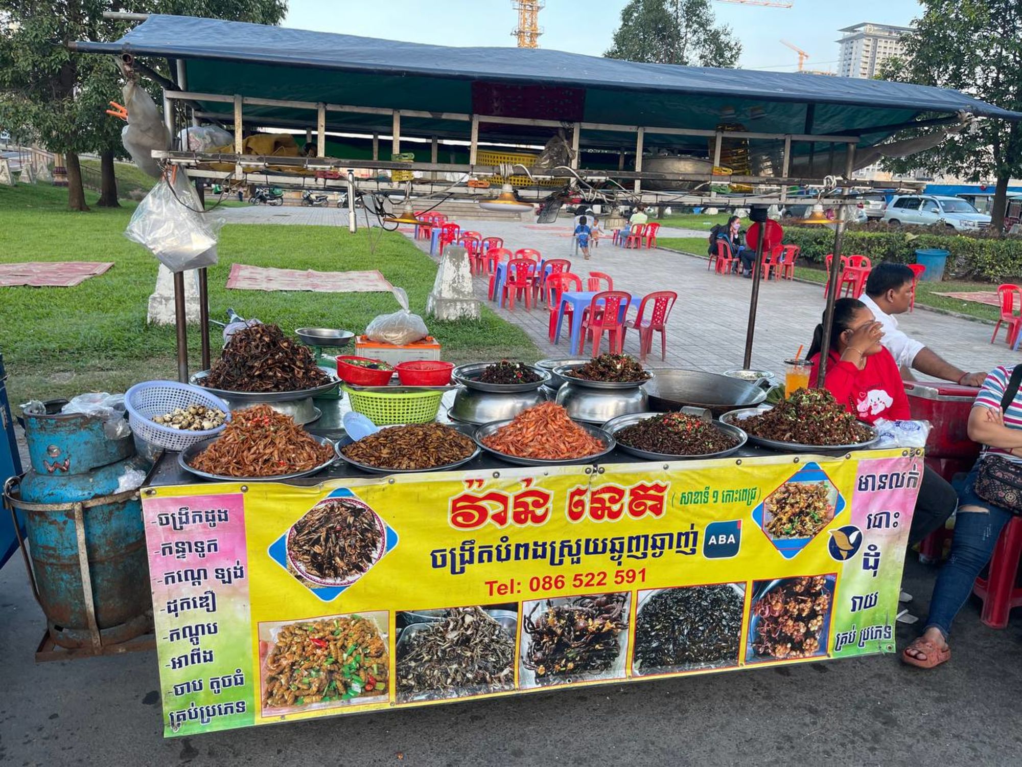 Phnom Penh, ville de contrastes: Food stand