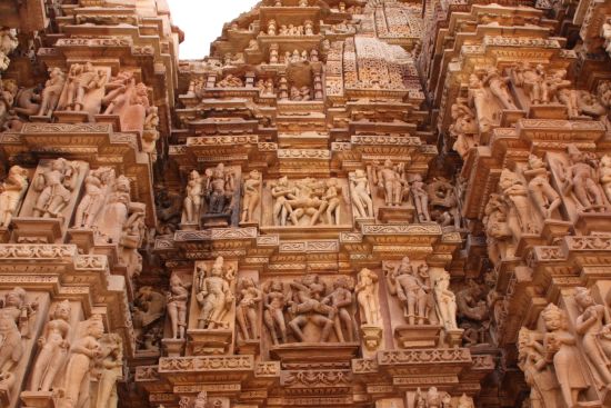 L'Inde pour les fins connaisseurs de Delhi: Khajuraho: temple with erotic scenes