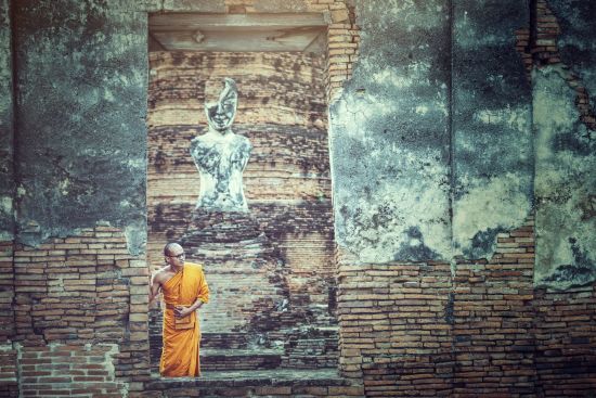 Les hauts lieux de la Thaïlande de Bangkok: Ayutthaya Historial Park with Monk