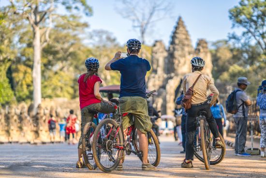 Das Weltwunder Angkor aktiv erleben ab Siem Reap: Siem Reap: South Gate Angkor Thom - Bycycle tour