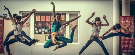 Das Weltwunder Angkor aktiv erleben ab Siem Reap: Cambodia Phare Circus