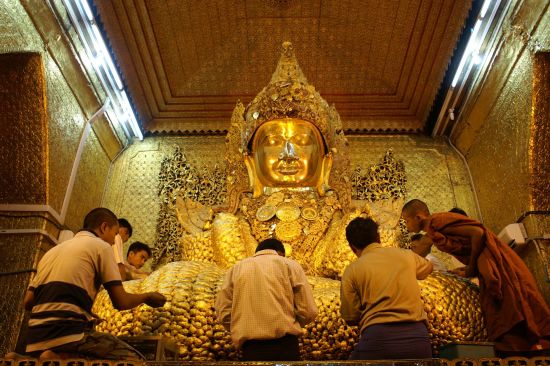 Au pays des temples et des pagodes de Mandalay: Mandalay Mahamuni Pagoda