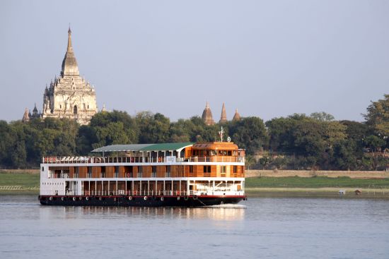 Mythes et légendes du Myanmar de Yangon: RV Paukan 2007