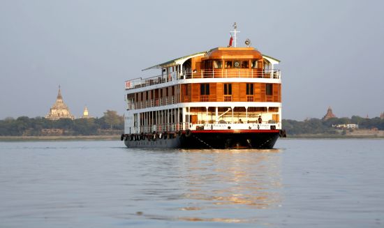 Mythes et légendes du Myanmar de Yangon: RV Paukan 2007