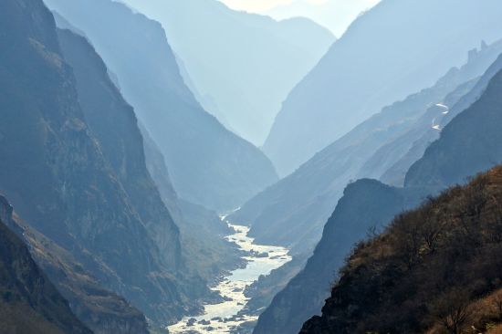 Les hauts lieux du Yunnan de Kunming: Tiger Leaping Gorge