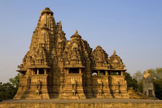 Reise zum heiligen Ganges ab Delhi: Khajuraho: old temples