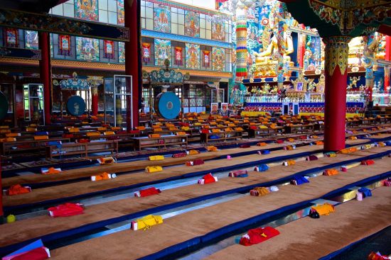 Le sud diversifié de l’Inde de Kochi: Bylekuppe: Tibetan Monastery