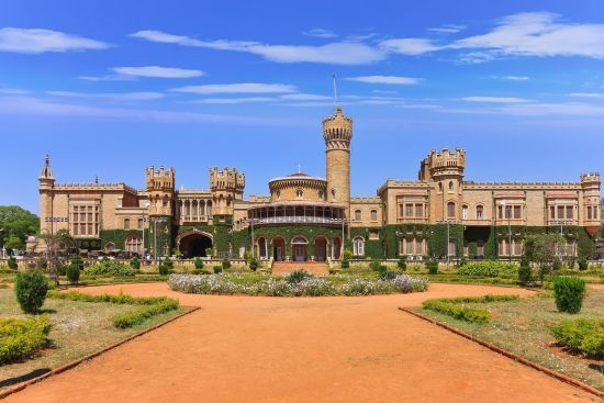 Le sud diversifié de l’Inde de Kochi: Bangalore: Palace