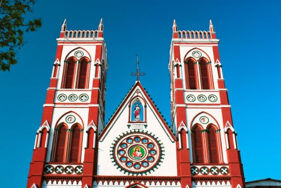 Les hauts lieux du sud de l'Inde de Chennai: Pondicherry: Basilica of the Sacred Heart