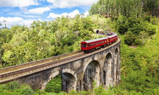 Les hauts lieux du Sri Lanka de Colombo: Nine arch bridge Nuwara Eliya