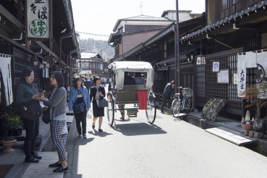 Circuit en groupe «Au royaume de la déesse du soleil» de Kyoto: Takayama