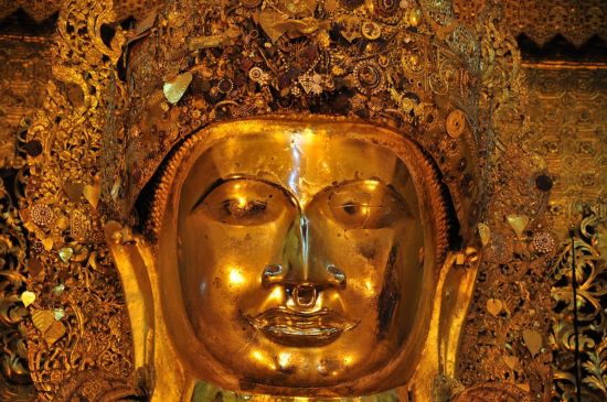 Faszination Myanmar - Ein Land im Wandel ab Naypyitaw: Mandalay Mahamuni Pagoda