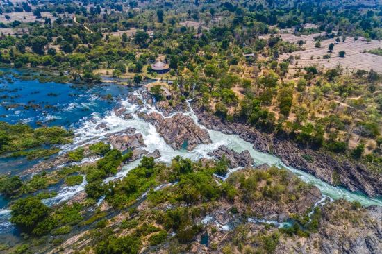 Le sud ravissant du Laos de Pakse: Aerial view of Li Phi waterfall