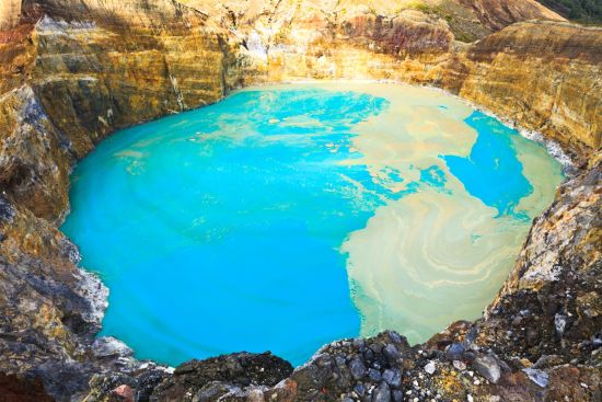 Flores - Traditionen, Riten und Vulkane ab Ende: Flores Mount Kelimutu