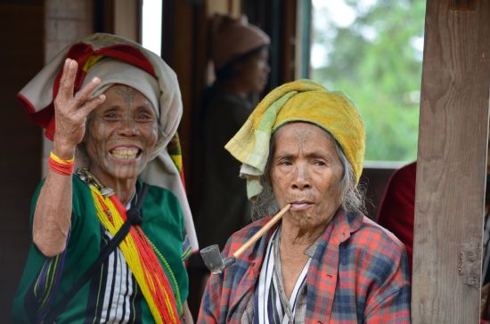 Ausflug in die Chin Berge ab Bagan: Myanmar Chin State People
