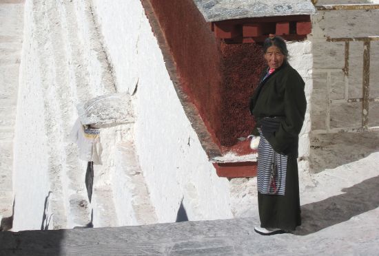 La magie du Tibet - Programme de base de Lhasa: Tibetan woman