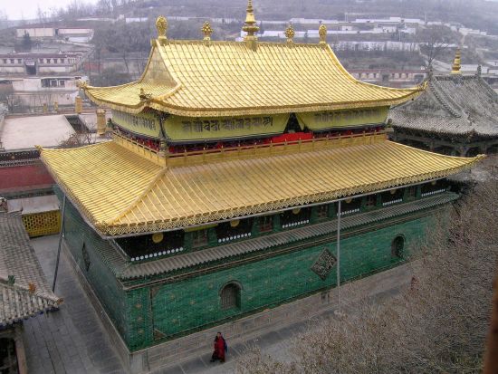 Avec le train du Tibet sur le toit du monde de Pékin: Xining: Temple