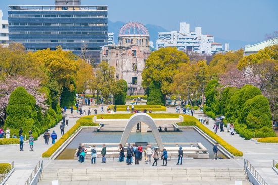 Familienabenteuer Japan ab Tokio: Hiroshima Peace Memorial Park