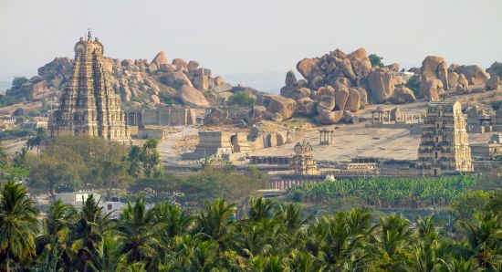 «The Deccan Odyssey» - Les Joyaux du Deccan de Mumbai: Virupaksha Temple in Hampi